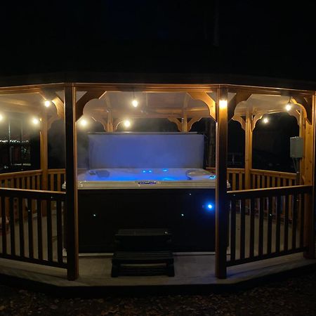 Talkeetna Log Cabin With Hot Tub Unit 2 Eksteriør bilde