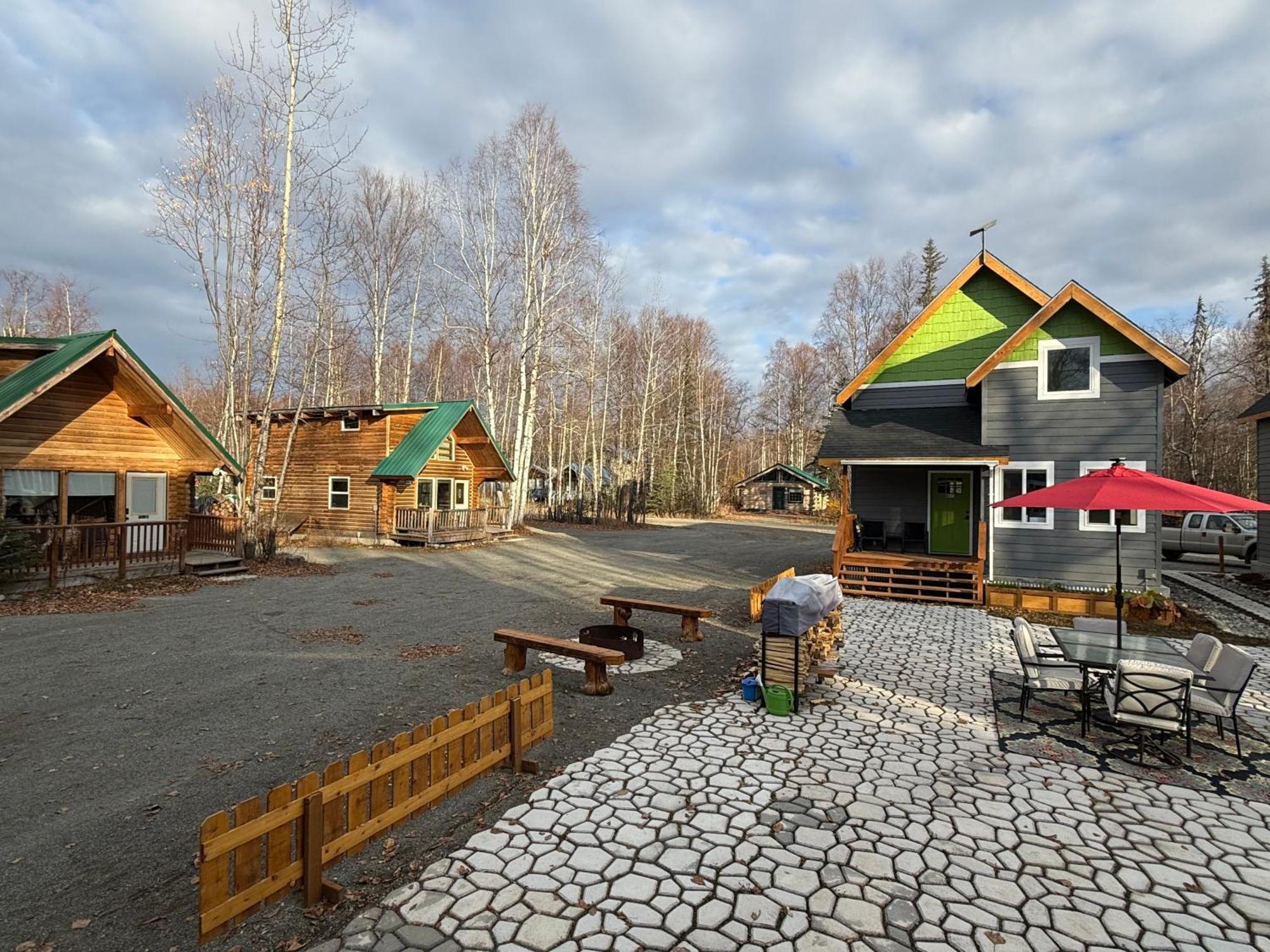 Talkeetna Log Cabin With Hot Tub Unit 2 Eksteriør bilde