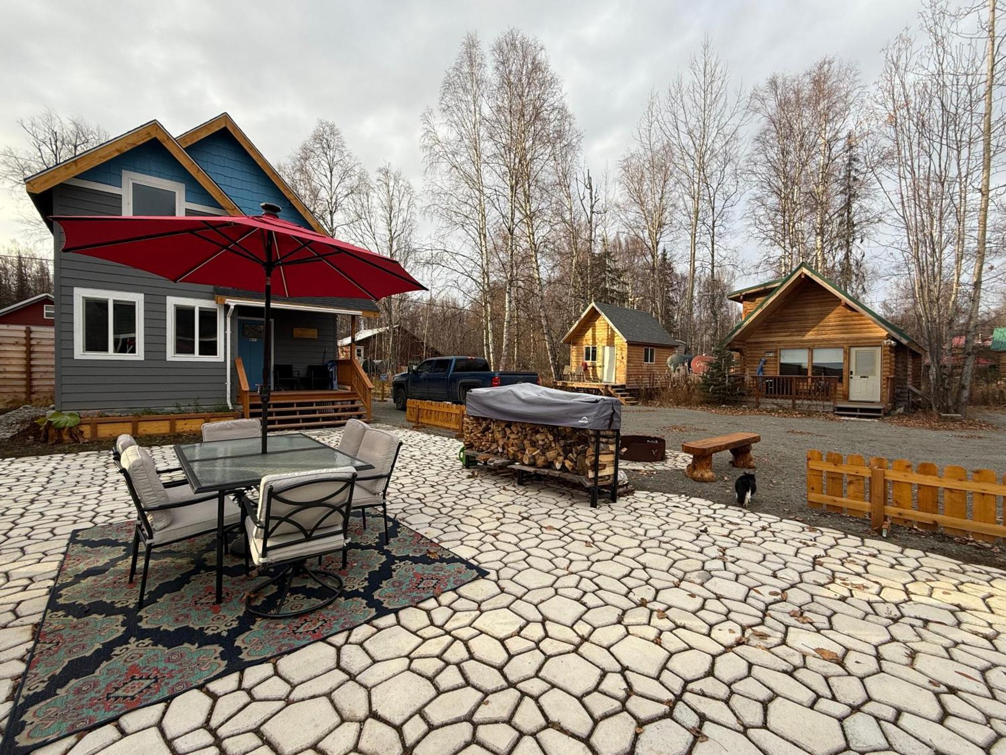Talkeetna Log Cabin With Hot Tub Unit 2 Eksteriør bilde