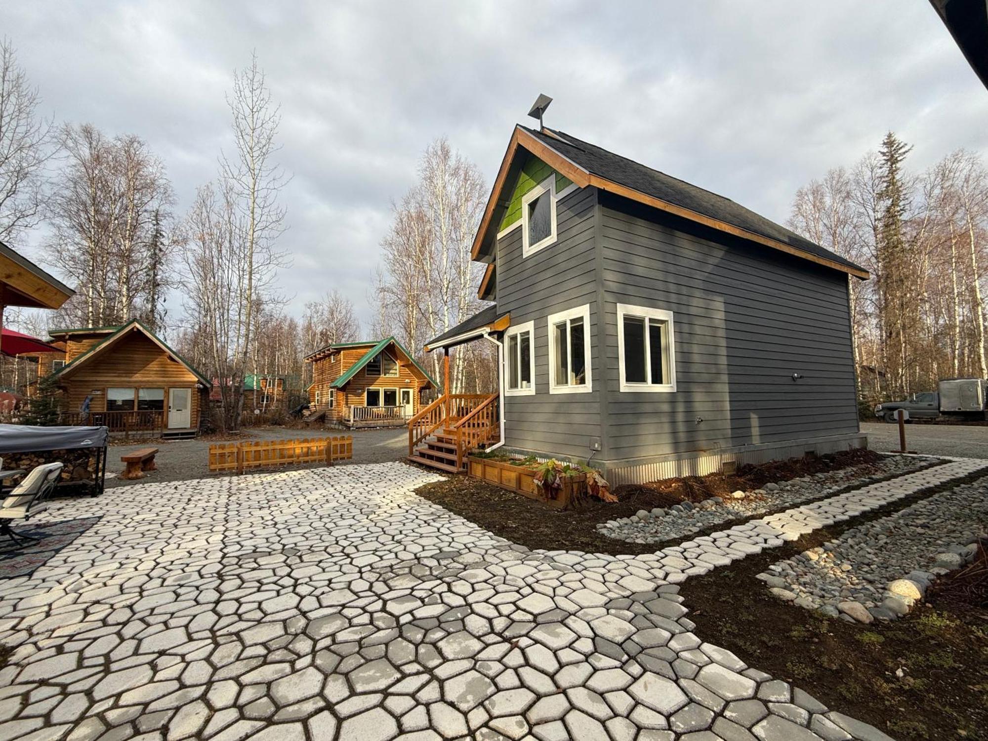 Talkeetna Log Cabin With Hot Tub Unit 2 Eksteriør bilde