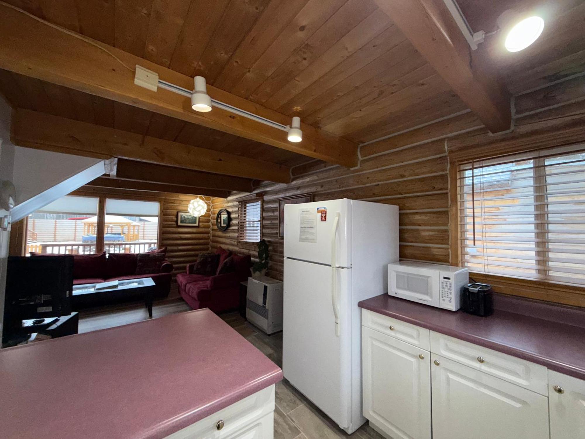 Talkeetna Log Cabin With Hot Tub Unit 2 Eksteriør bilde